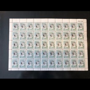 1910, Barnehoved, helark, foldet, rep. flere steder p� bagsiden,