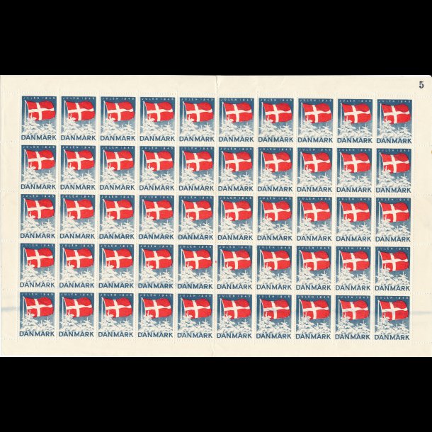 1945, Dannebrog, helark, foldet, revne takker,