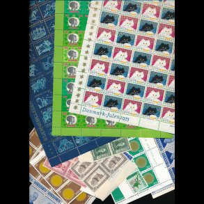 DK juleark, 11 �rgange fra 1960�erne - 80�erne, Lille samling Island frim�rker, katalogv�rdi 1.300,-kr, outlet nr 8,