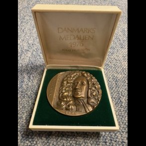 1976, Danmarks Medaljen, Folke Truedsson, original hvid ske medflger, nedsat fra 90,-kr