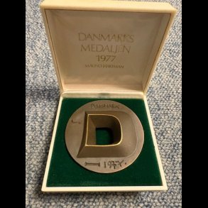 1977, Danmarks Medaljen, Mauno Hartman, original ske medflger,