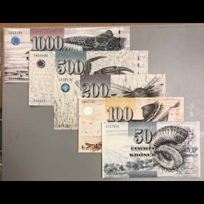 2001 - 2005, Frerne, 50-, 100-, 200-, 500- og 1000 kronur, 5 sedler, 0, 3. udgave,
