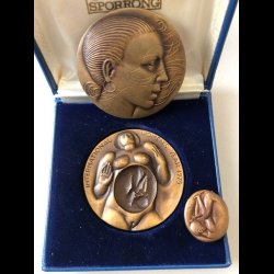 1975, International Women's Year, jubilumsmedalje, 3-delt medalje, bronze, Sporrong,