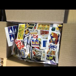 600 g mrkater, nedsat fra 65,-kr til 32,-kr,