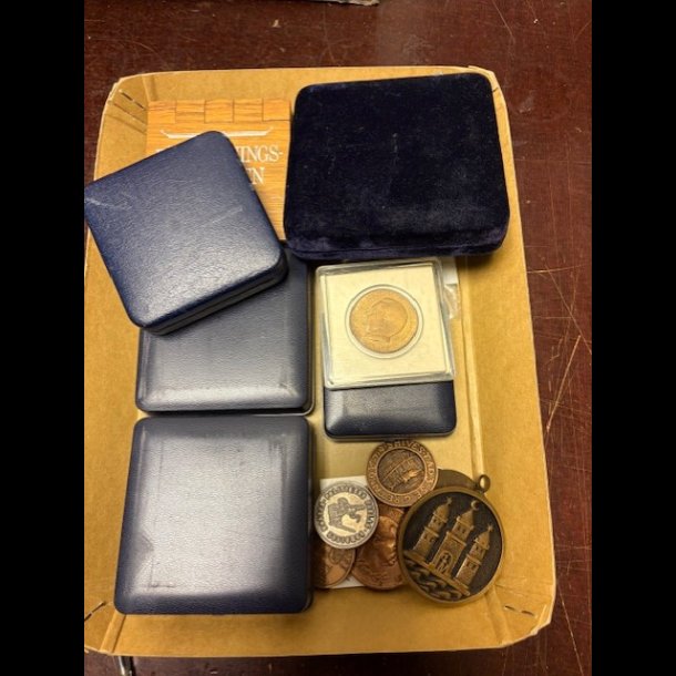 Samling nr 1 af medaljer, mange spndende,